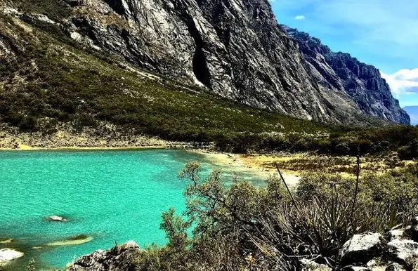 Huaraz Llanganuco Lagoon
